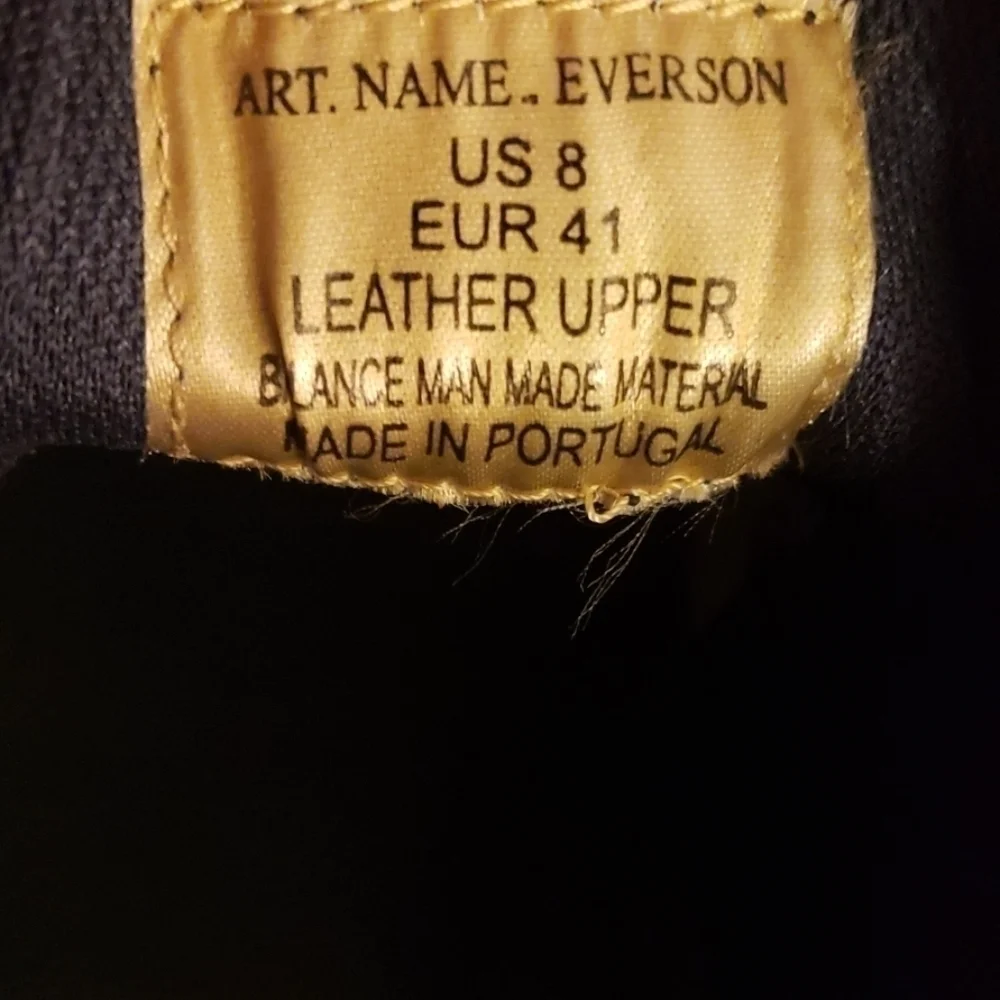 BULL Boxer Everson Hand Crafted Leather Distressed Look 8/41 NWOT